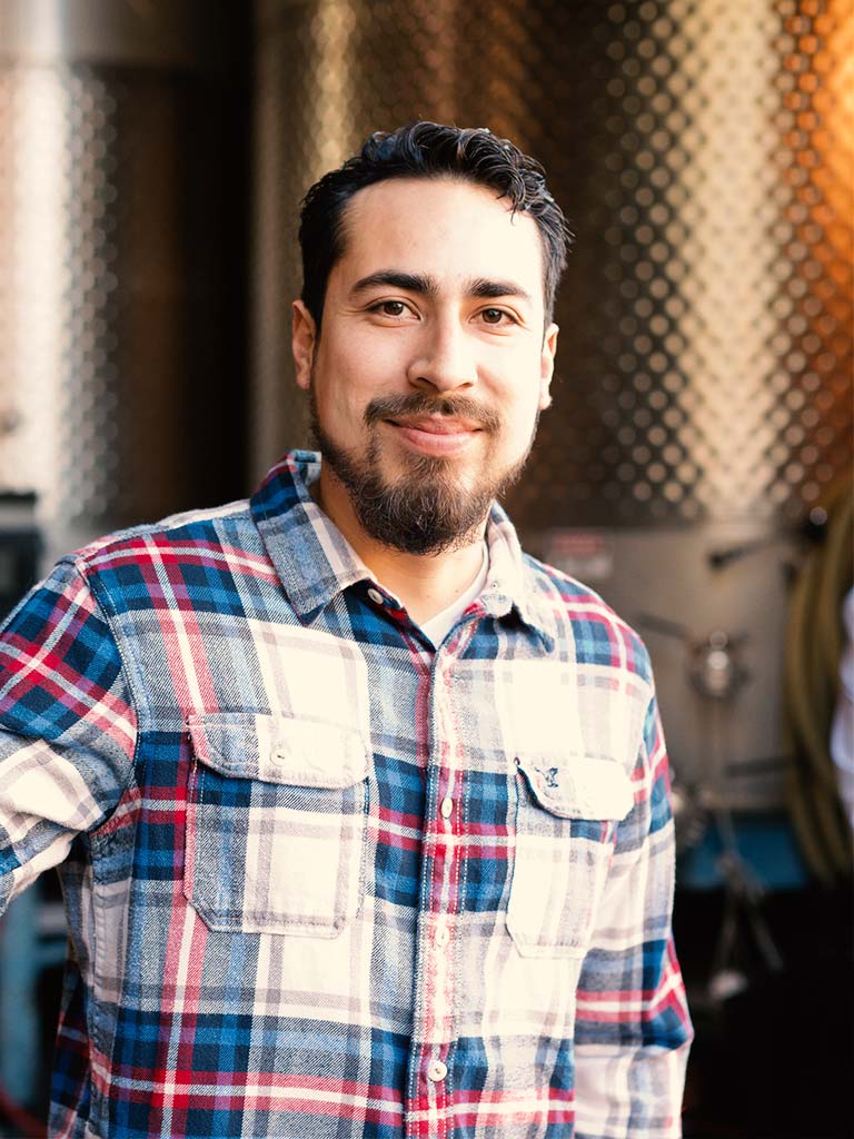 Erik Ayala